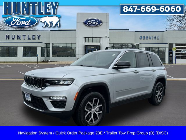 Used 2023 Jeep Grand Cherokee Limited w/ Luxury Tech Group II AWD/4WD image 1