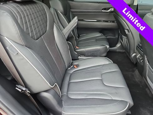 Used 2024 Hyundai Palisade Limited image 17