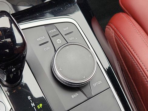 Certified 2024 BMW X3 xDrive30i w/ Convenience Package image 27