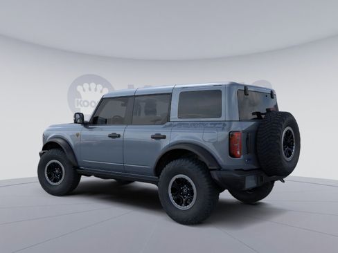 New 2025 Ford Bronco Badlands image 5