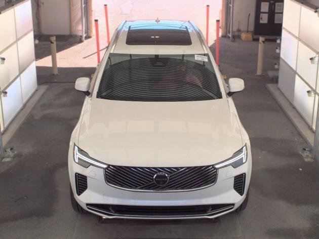 Used 2026 Volvo XC90 B6 Plus AWD/4WD image 2