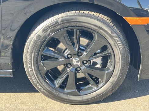 Certified 2024 Honda Odyssey Sport image 30