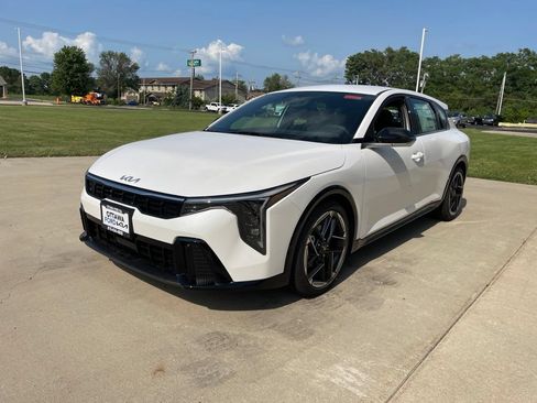 New 2026 Kia K4 EX FWD image 2