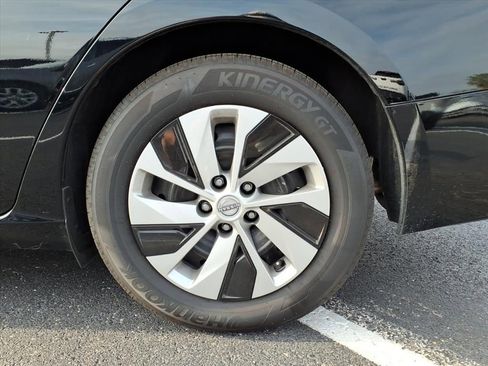 Used 2025 Nissan Altima 2.5 S image 19