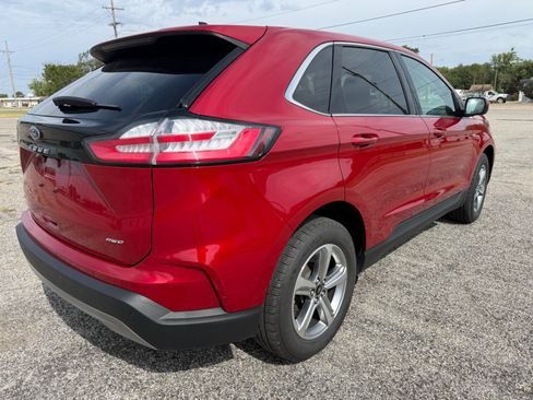 Used 2023 Ford Edge SEL w/ Convenience Package AWD/4WD image 3