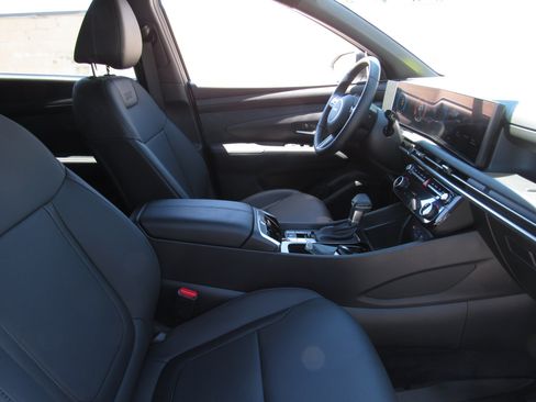 Used 2025 Hyundai Tucson XRT FWD image 8