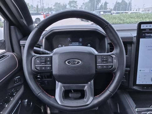 Used 2024 Ford Expedition Max Limited AWD/4WD image 24