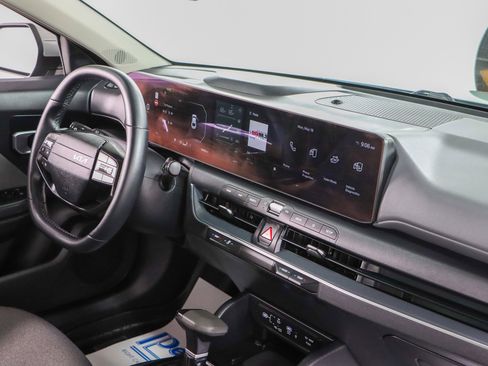 Used 2025 Kia K4 EX FWD image 25