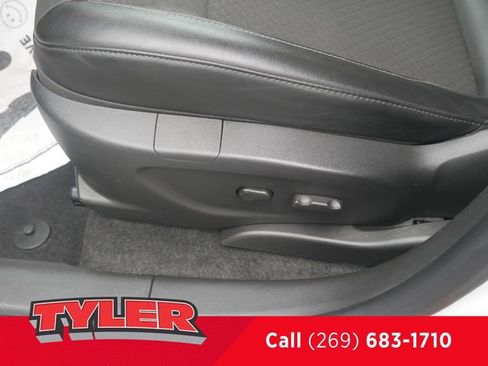 Used 2019 Buick Encore Preferred FWD image 21