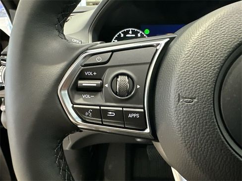 Used 2025 Acura RDX SH-AWD image 18