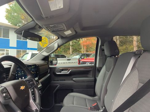 Certified 2023 Chevrolet Silverado 1500 LT image 12