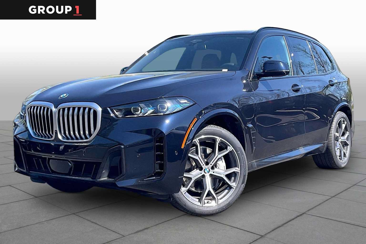 Used 2026 BMW X5 xDrive50e w/ M Sport Package AWD/4WD image 1