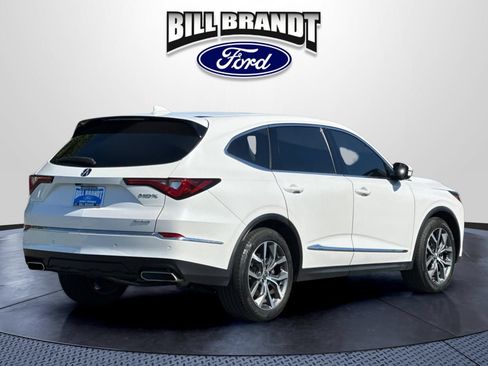 Used 2023 Acura MDX SH-AWD w/ Technology Package image 3