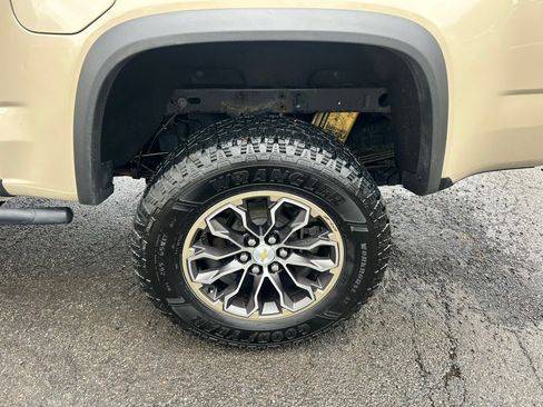 Used 2021 Chevrolet Colorado ZR2 image 11