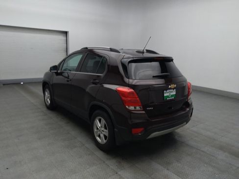Used 2020 Chevrolet Trax LT w/ LT Convenience Package FWD image 5