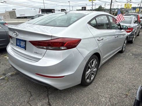 Used 2017 Hyundai Elantra Limited w/ Limited Tech Package 04 image 3