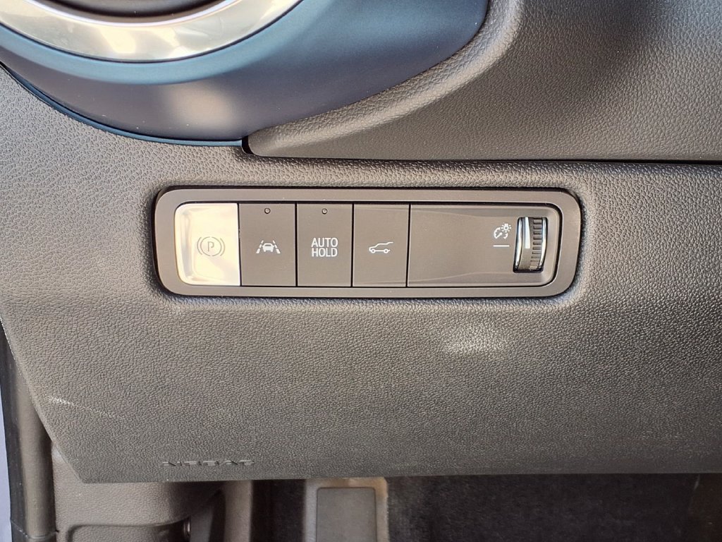 Used 2025 Chevrolet Equinox EV LT w/ Convenience Package FWD image 13