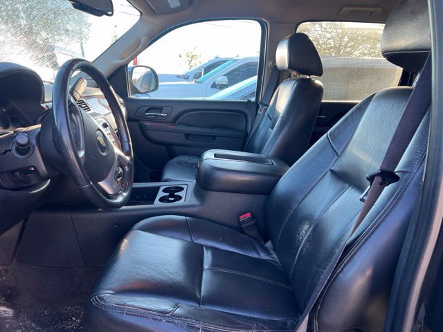 Used 2011 Chevrolet Avalanche LS w/ Regional Value Package AWD/4WD image 11