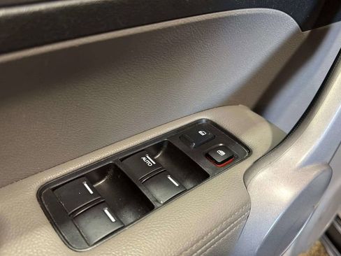 Used 2007 Honda CR-V EX-L image 17