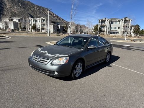 Used 2004 Nissan Altima 3.5 SE w/ Leather Sport Pkg image 7