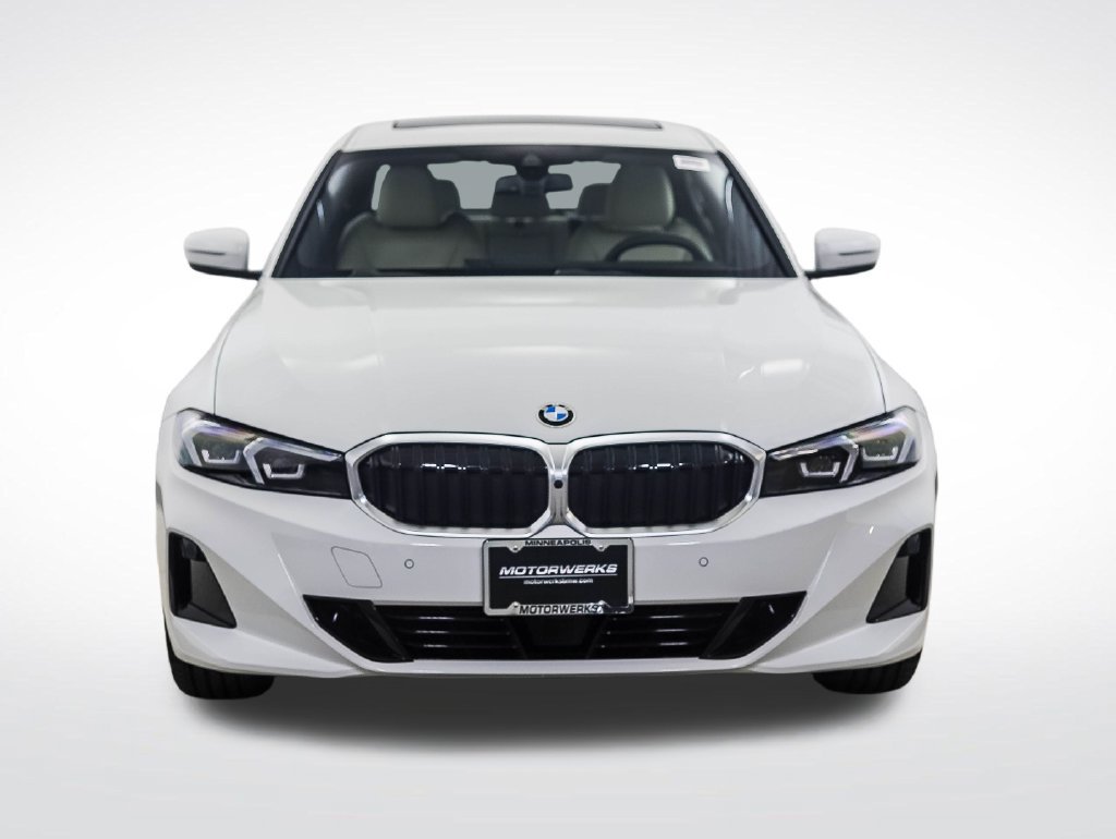 Used 2026 BMW 330i xDrive Sedan w/ Premium Package AWD/4WD image 8