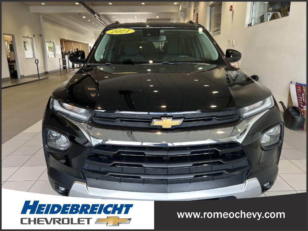 Used 2021 Chevrolet TrailBlazer LT w/ Sun and Liftgate Package FWD image 40