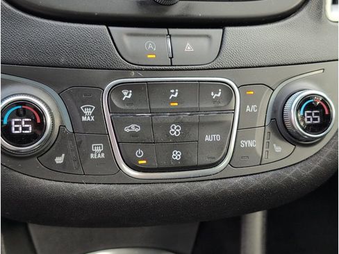 Used 2024 Chevrolet Malibu LT image 16