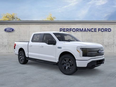 Used 2025 Ford F150 Lightning Flash AWD/4WD image 7