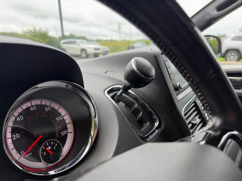 Used 2020 Dodge Grand Caravan SXT FWD image 17