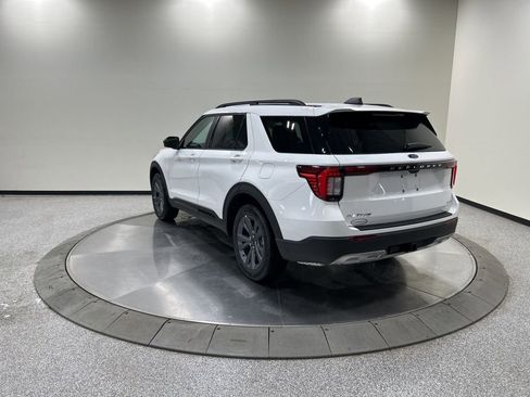 New 2026 Ford Explorer Active image 8