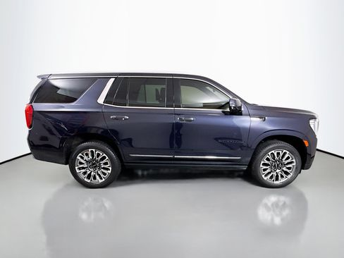 Used 2023 GMC Yukon Denali Ultimate AWD/4WD image 8