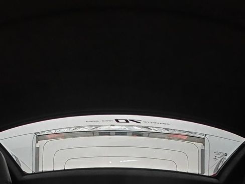 Used 2023 Chevrolet Corvette Stingray Premium Conv w/ Z51 Performance Package RWD image 17