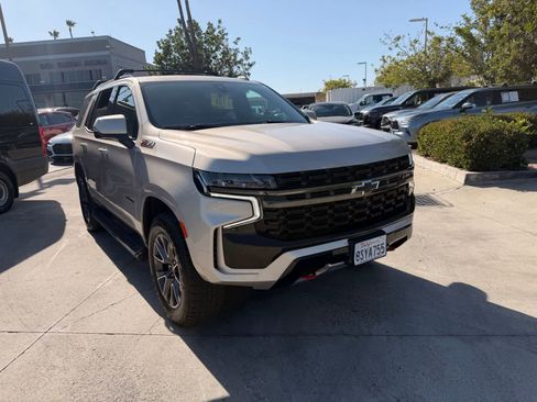 Used 2021 Chevrolet Tahoe Z71 w/ Z71 Signature Package AWD/4WD image 7