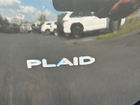 Used 2021 Tesla Model S Plaid image 44