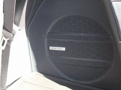 Used 2021 Subaru Ascent Limited w/ Technology Package image 11