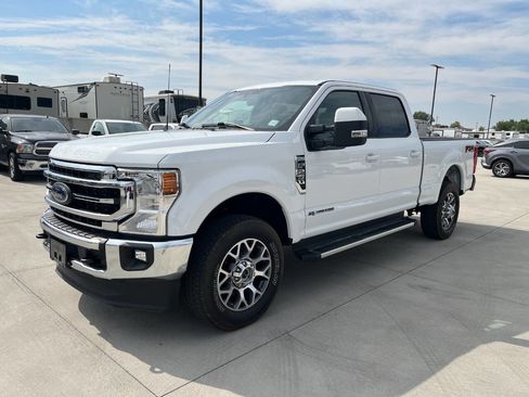 Used 2022 Ford F250 Lariat image 7