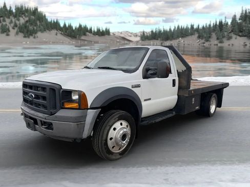 Used 2006 Ford F550 2WD Regular Cab Super Duty image 7
