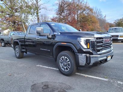 New 2025 GMC Sierra 3500 SLT