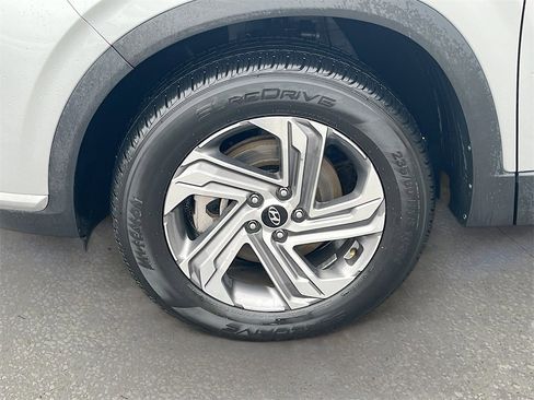 Used 2023 Hyundai Santa Fe SEL image 35
