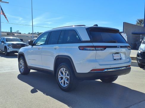 Used 2022 Jeep Grand Cherokee Limited image 2