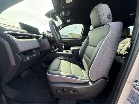 New 2026 GMC Sierra EV Elevation image 10