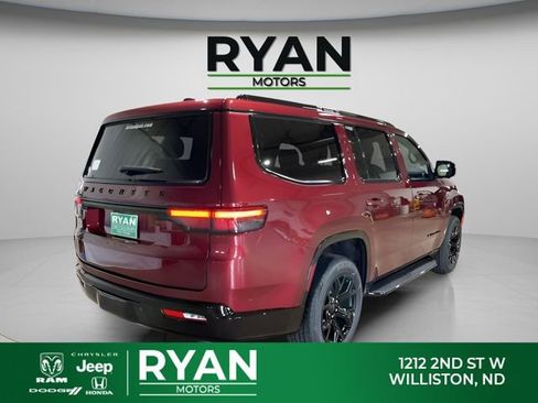 New 2025 Jeep Wagoneer Series II w/ Convenience Group I image 9