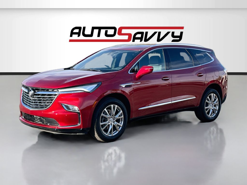 Used 2024 Buick Enclave Essence w/ Experience Buick Package FWD image 3