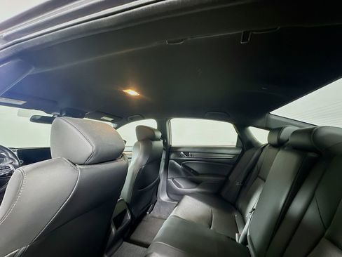 Used 2020 Honda Accord Sport image 13