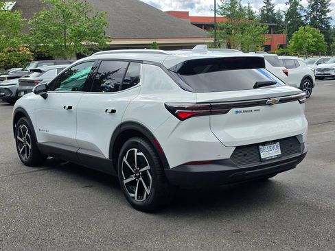 New 2026 Chevrolet Equinox EV LT AWD/4WD image 3