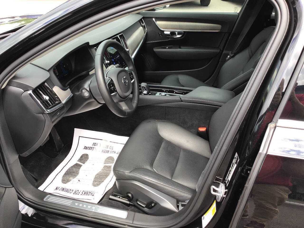 Used 2024 Volvo S90 B6 Plus AWD/4WD image 9