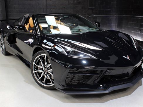 Used 2025 Chevrolet Corvette Stingray Preferred Conv w/ Z51 Performance Package image 12