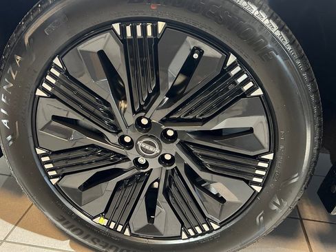 New 2025 Nissan Murano Platinum w/ Cargo Package image 13