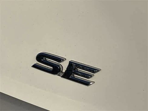 Used 2026 Toyota Camry SE image 11