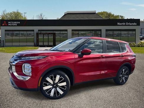 New 2026 Mitsubishi Outlander SE FWD image 1
